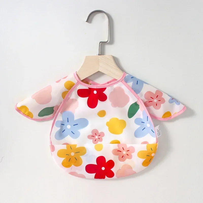 Waterproof Baby bibs Newborn Apron Kids Burp Cloths Lunch Feeding Bib Cute strawberry bear Cartoon Pattern Toddler Accessories
